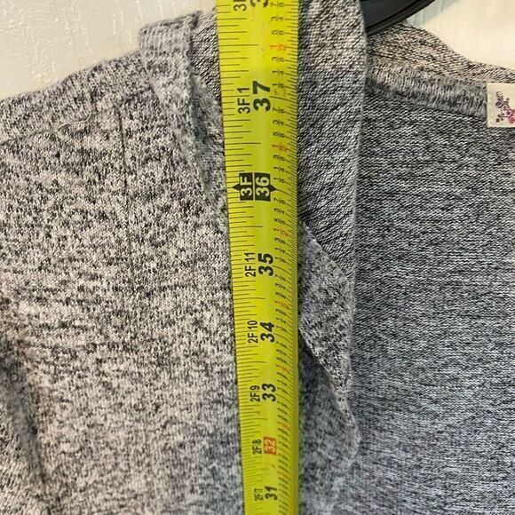 - Women’s It’s Our Time Long Black And White Cardigan‎ Size Small - Picture 7 of 7